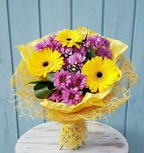 Букет цветов из:  Хризантемы и Герберы в Брехово