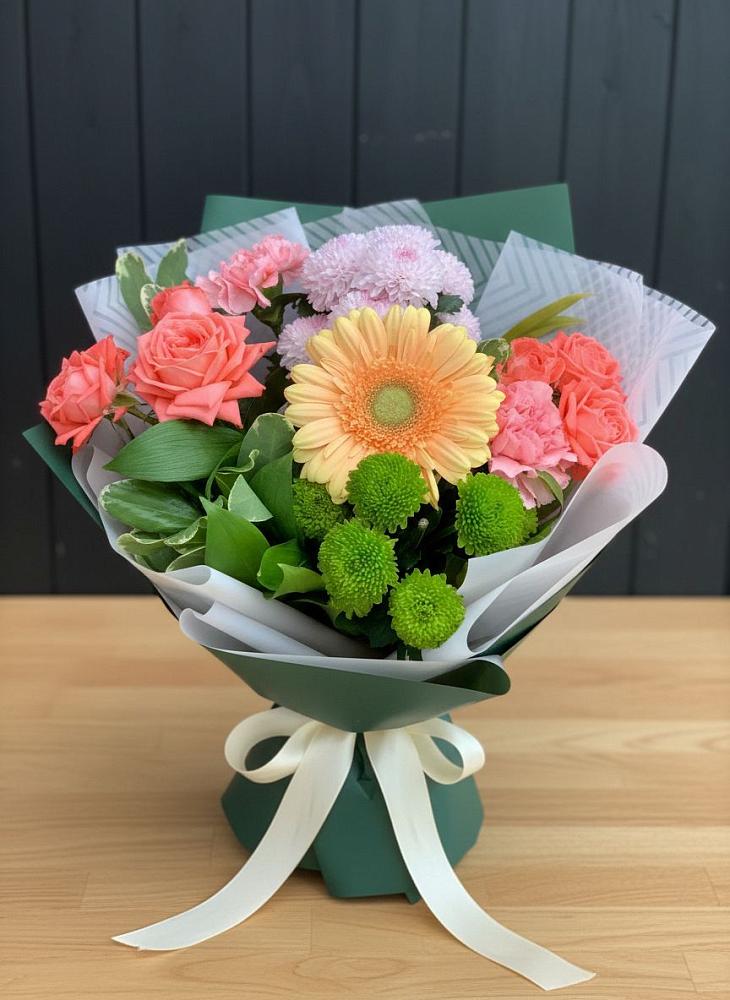 Букет цветов из: Гвоздики, Розы, Герберы и Хризантемы в Брехово