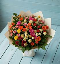 Букет Микс из разноцветных кустовых роз в Брехово